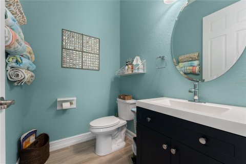 House in Venice, Florida 4 bedrooms, 223.15 sq.m. № 2418999 - photo 22