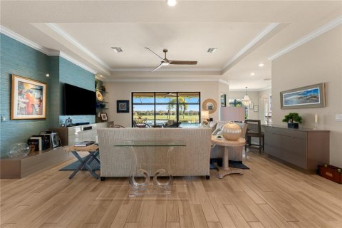House in Venice, Florida 4 bedrooms, 223.15 sq.m. № 2418999 - photo 2