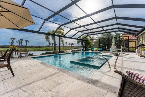 House in Venice, Florida 4 bedrooms, 223.15 sq.m. № 2418999 - photo 24