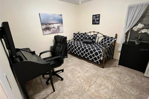 Снять в аренду виллу или дом в Брейдентон, Флорида 3 спальни, 128.58м2, № 231542 - фото 25