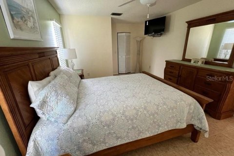 House in Bradenton, Florida 3 bedrooms, 128.58 sq.m. № 231542 - photo 16