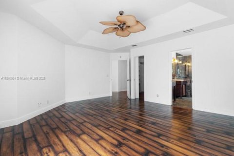 House in Parkland, Florida 4 bedrooms, 239.59 sq.m. № 1832378 - photo 26