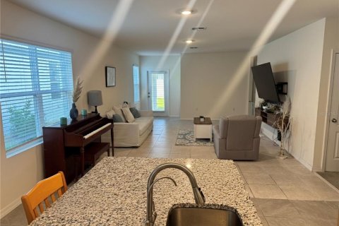 Villa ou maison à vendre à Lakeland, Floride: 4 chambres, 154.68 m2 № 2098917 - photo 6