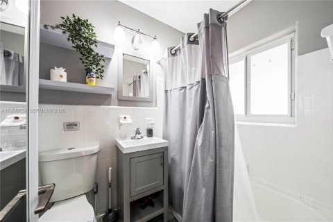 Купить коммерческую недвижимость в Форт-Лодердейл, Флорида 180.04м2, № 1996692 - фото 13