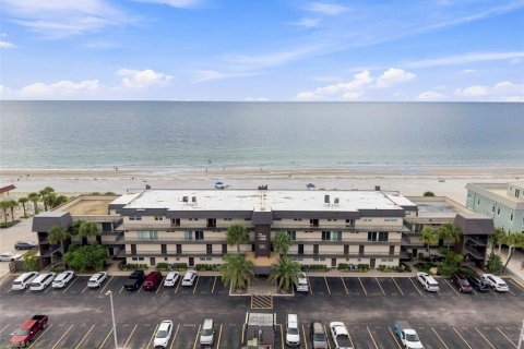 Condo à Indian Rocks Beach, Floride, 2 chambres  № 2364904