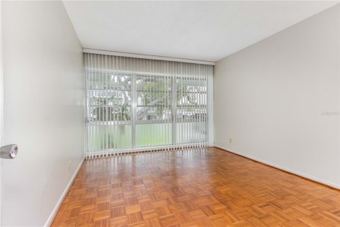 Condominio en venta en Belleair Bluffs, Florida, 1 dormitorio, 71.07 m2 № 1819501 - foto 24