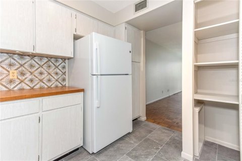 Condominio en venta en Belleair Bluffs, Florida, 1 dormitorio, 71.07 m2 № 1819501 - foto 21