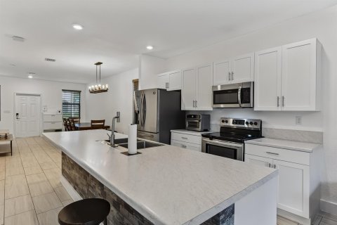 Touwnhouse à vendre à Fort Lauderdale, Floride: 4 chambres, 173.82 m2 № 2424518 - photo 7