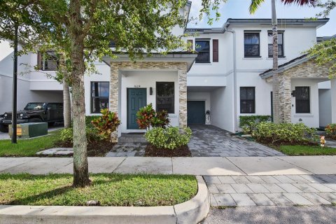 Touwnhouse à vendre à Fort Lauderdale, Floride: 4 chambres, 173.82 m2 № 2424518 - photo 2