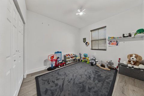 Touwnhouse à vendre à Fort Lauderdale, Floride: 4 chambres, 173.82 m2 № 2424518 - photo 17
