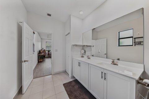 Touwnhouse à vendre à Fort Lauderdale, Floride: 4 chambres, 173.82 m2 № 2424518 - photo 20