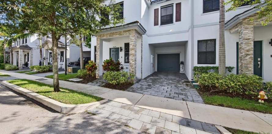 Touwnhouse à Fort Lauderdale, Floride 4 chambres, 173.82 m2 № 2424518