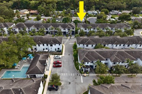 Touwnhouse à vendre à Fort Lauderdale, Floride: 4 chambres, 173.82 m2 № 2424518 - photo 22