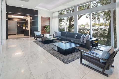 Купить кондоминиум в Норт-Бей-Виллидж, Флорида 2 спальни, 103.4м2, № 1949890 - фото 29