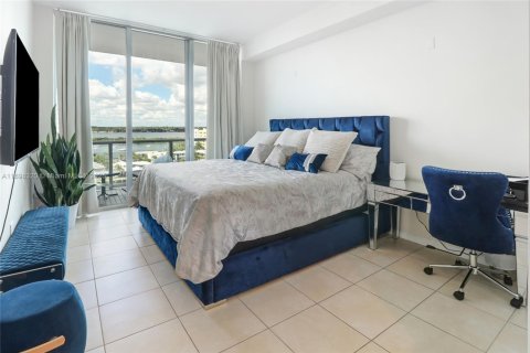 Купить кондоминиум в Норт-Бей-Виллидж, Флорида 2 спальни, 103.4м2, № 1949890 - фото 10