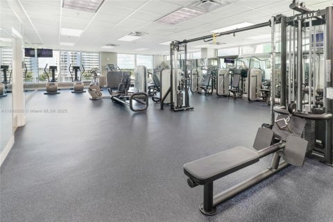 Купить кондоминиум в Норт-Бей-Виллидж, Флорида 2 спальни, 103.4м2, № 1949890 - фото 28