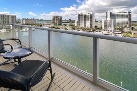 Купить кондоминиум в Норт-Бей-Виллидж, Флорида 2 спальни, 103.4м2, № 1949890 - фото 21