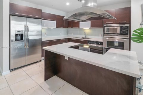 Купить кондоминиум в Норт-Бей-Виллидж, Флорида 2 спальни, 103.4м2, № 1949890 - фото 7