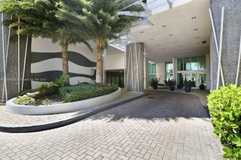 Купить кондоминиум в Норт-Бей-Виллидж, Флорида 2 спальни, 103.4м2, № 1949890 - фото 26