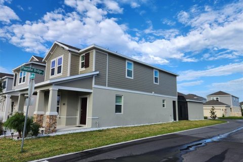 House in Kissimmee, Florida 4 bedrooms, 189.89 sq.m. № 2342353 - photo 10