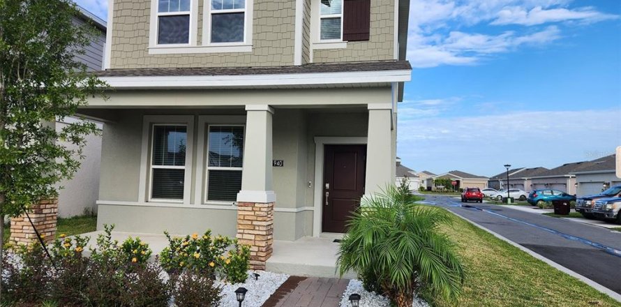 House in Kissimmee, Florida 4 bedrooms, 189.89 sq.m. № 2342353