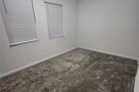 House in Kissimmee, Florida 4 bedrooms, 189.89 sq.m. № 2342353 - photo 3