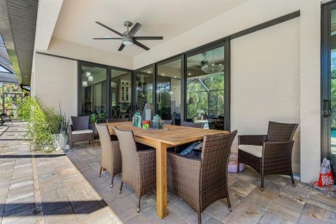 Casa en venta en Port Charlotte, Florida, 4 dormitorios, 192.31 m2 № 1905574 - foto 19