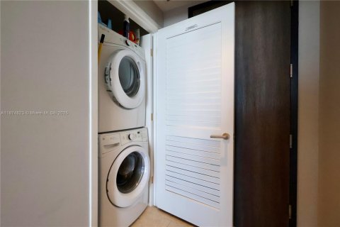 Copropriété à vendre à Miami, Floride: 2 chambres, 115.57 m2 № 1925940 - photo 29