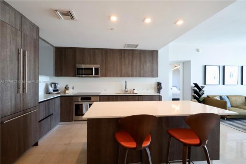 Copropriété à vendre à Miami, Floride: 2 chambres, 115.57 m2 № 1925940 - photo 2