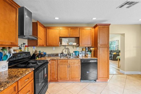 House in Longwood, Florida 3 bedrooms, 142.79 sq.m. № 1826499 - photo 9