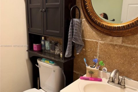 Купить виллу или дом в Майами, Флорида 4 спальни, 198.63м2, № 2031017 - фото 11