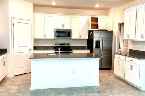 House in Davenport, Florida 4 bedrooms, 192.87 sq.m. № 1899982 - photo 20
