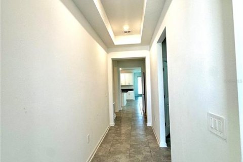 House in Davenport, Florida 4 bedrooms, 192.87 sq.m. № 1899982 - photo 3