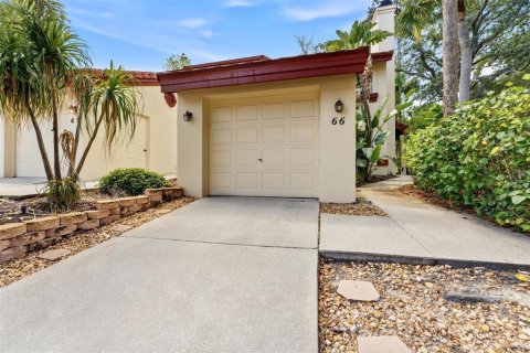 Touwnhouse à vendre à Clearwater, Floride: 2 chambres, 147.16 m2 № 2225475 - photo 2