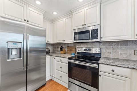 Touwnhouse à vendre à Clearwater, Floride: 2 chambres, 147.16 m2 № 2225475 - photo 8