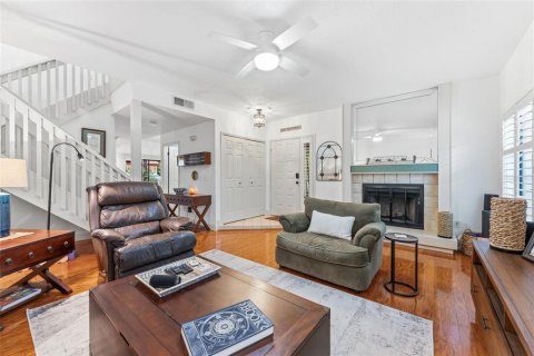 Touwnhouse à vendre à Clearwater, Floride: 2 chambres, 147.16 m2 № 2225475 - photo 4