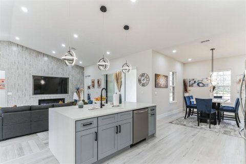 Casa en venta en Orlando, Florida, 4 dormitorios, 250.84 m2 № 1808455 - foto 16