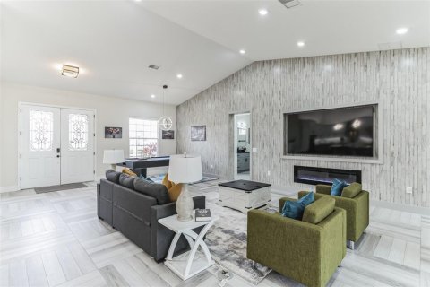 Casa en venta en Orlando, Florida, 4 dormitorios, 250.84 m2 № 1808455 - foto 4