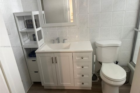 Copropriété à louer à Miami Beach, Floride: 1 chambre, 65.03 m2 № 1830382 - photo 18