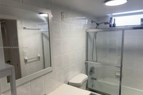 Copropriété à louer à Miami Beach, Floride: 1 chambre, 65.03 m2 № 1830382 - photo 27
