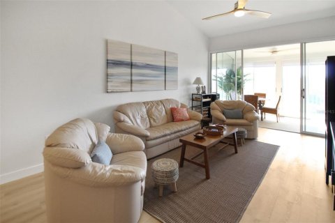 Villa ou maison à louer à Bradenton, Floride: 2 chambres, 99.31 m2 № 2298962 - photo 25