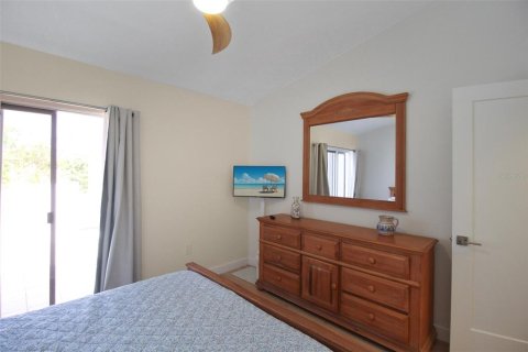 Villa ou maison à louer à Bradenton, Floride: 2 chambres, 99.31 m2 № 2298962 - photo 21