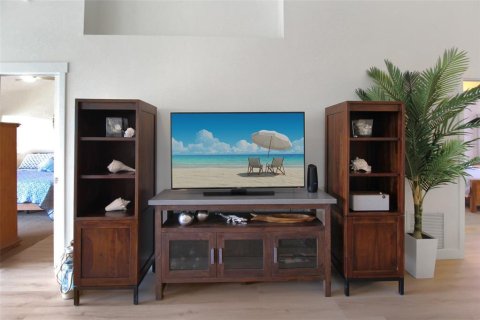 Villa ou maison à louer à Bradenton, Floride: 2 chambres, 99.31 m2 № 2298962 - photo 29