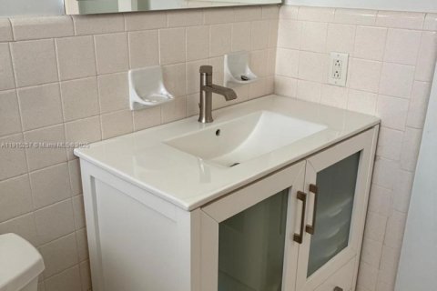 Copropriété à vendre à Lighthouse Point, Floride: 1 chambre, 62.8 m2 № 2019179 - photo 10