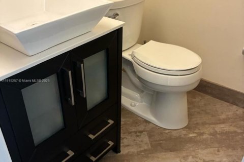 Copropriété à vendre à Lighthouse Point, Floride: 1 chambre, 62.8 m2 № 2019179 - photo 6