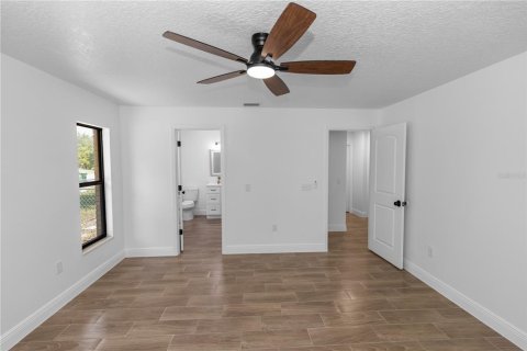 House in Deltona, Florida 3 bedrooms, 153.94 sq.m. № 1791698 - photo 10