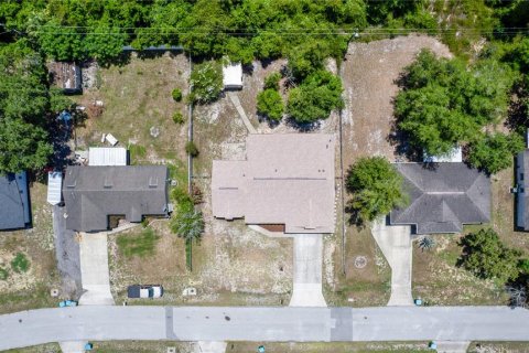House in Deltona, Florida 3 bedrooms, 153.94 sq.m. № 1791698 - photo 25