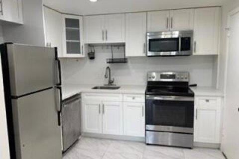 Condominio en alquiler en Hollywood, Florida, 2 dormitorios, 100.98 m2 № 2292282 - foto 7