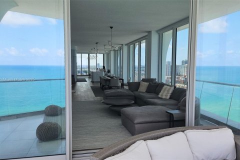 Condo in Sunny Isles Beach, Florida, 4 bedrooms  № 1872572 - photo 13