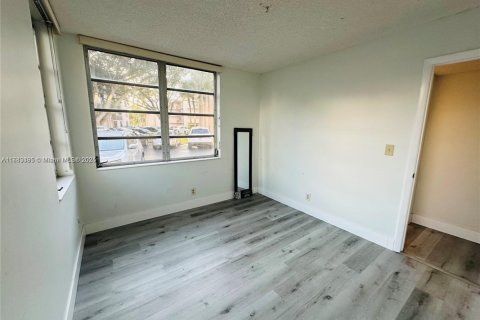 Condo in Davie, Florida, 3 bedrooms  № 1676221 - photo 10